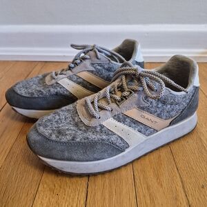 Gant Women's Gray & Beige Wool Suede Sneakers